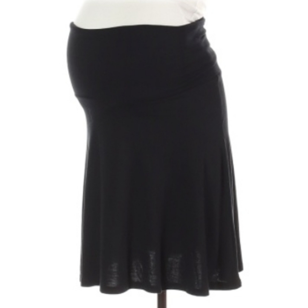 NWT black soft swingy maternity skirt Old Navy